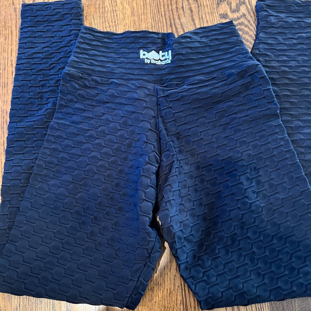 MOVING SALE 🚚 Booty By Brabants leggings